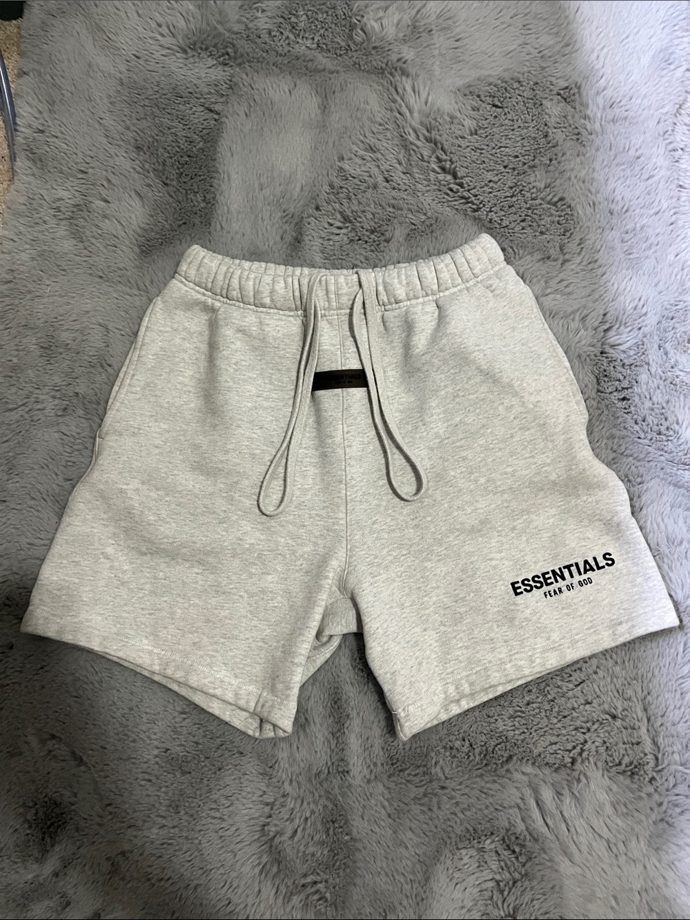 SIZE XS Essentials Fear Of God Light Oatmeal 2022 limited edition shorts